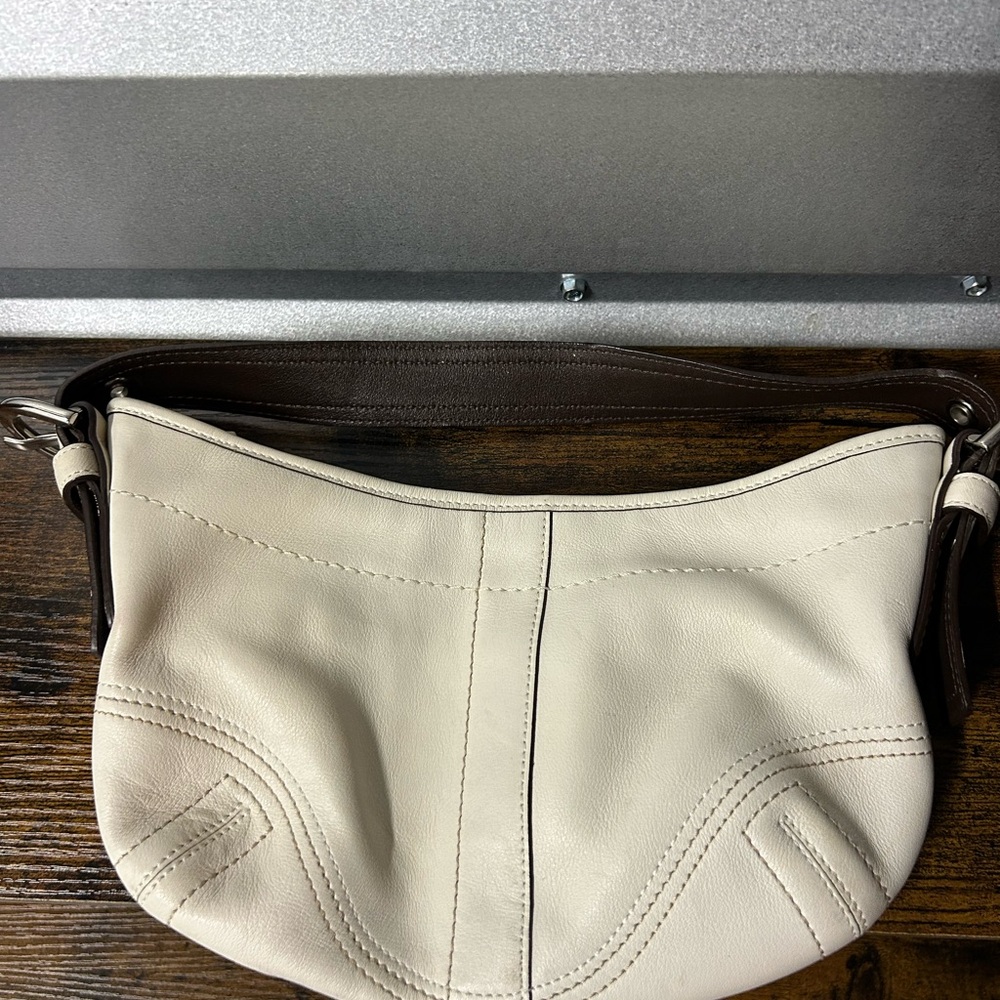Vintage Coach Ivory Hand Bag 9541 Small Soho Y2K Leather Hobo Shoulder Purse '03 - Picture 3 of 7